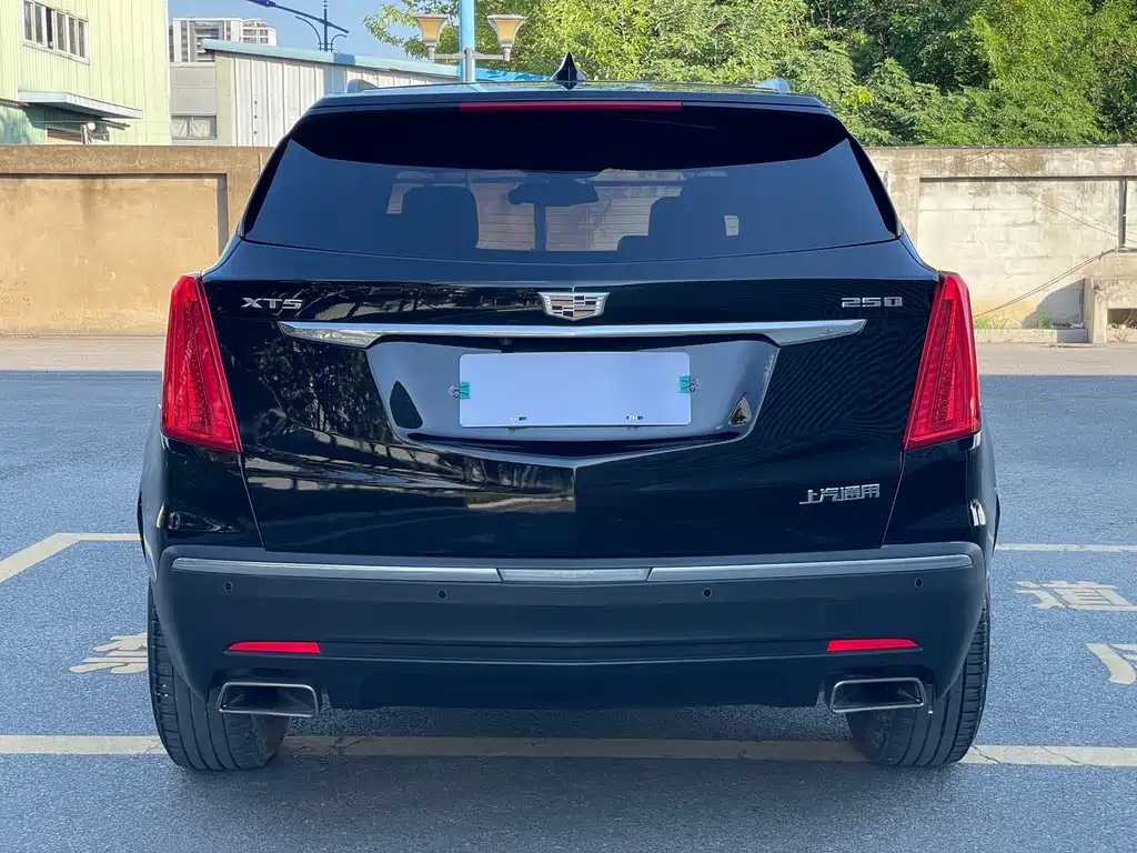 Cadillac XT5 2018 — фото 18