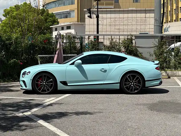 Bentley Continental 2020