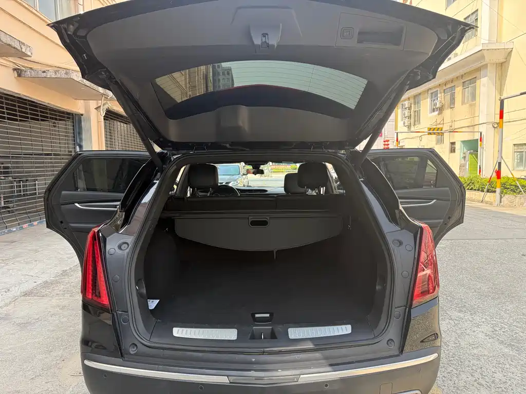 Cadillac XT5 2019 — фото 16