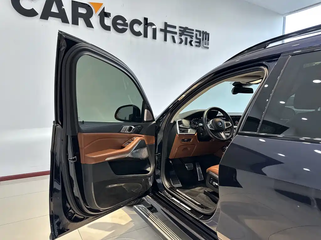 BMW X7 2022 — фото 12