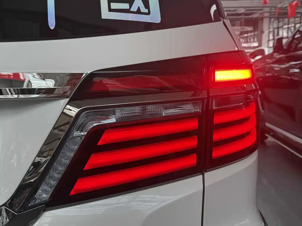 Honda Elysion 2021 — фото 15