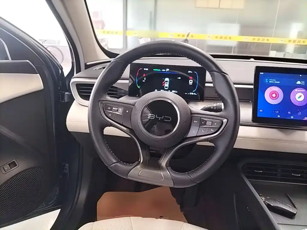 BYD Seal 05 DM-i 2025 — фото 7