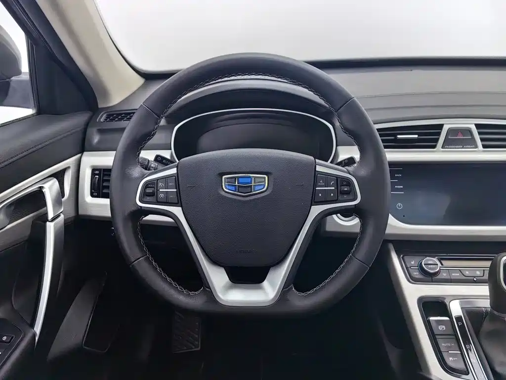 Geely Boyue 2018 — фото 11
