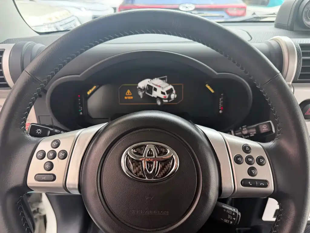 Toyota FJ Cruiser 2020 — фото 10
