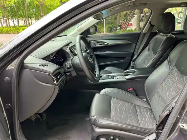 Cadillac ATS-L 2015