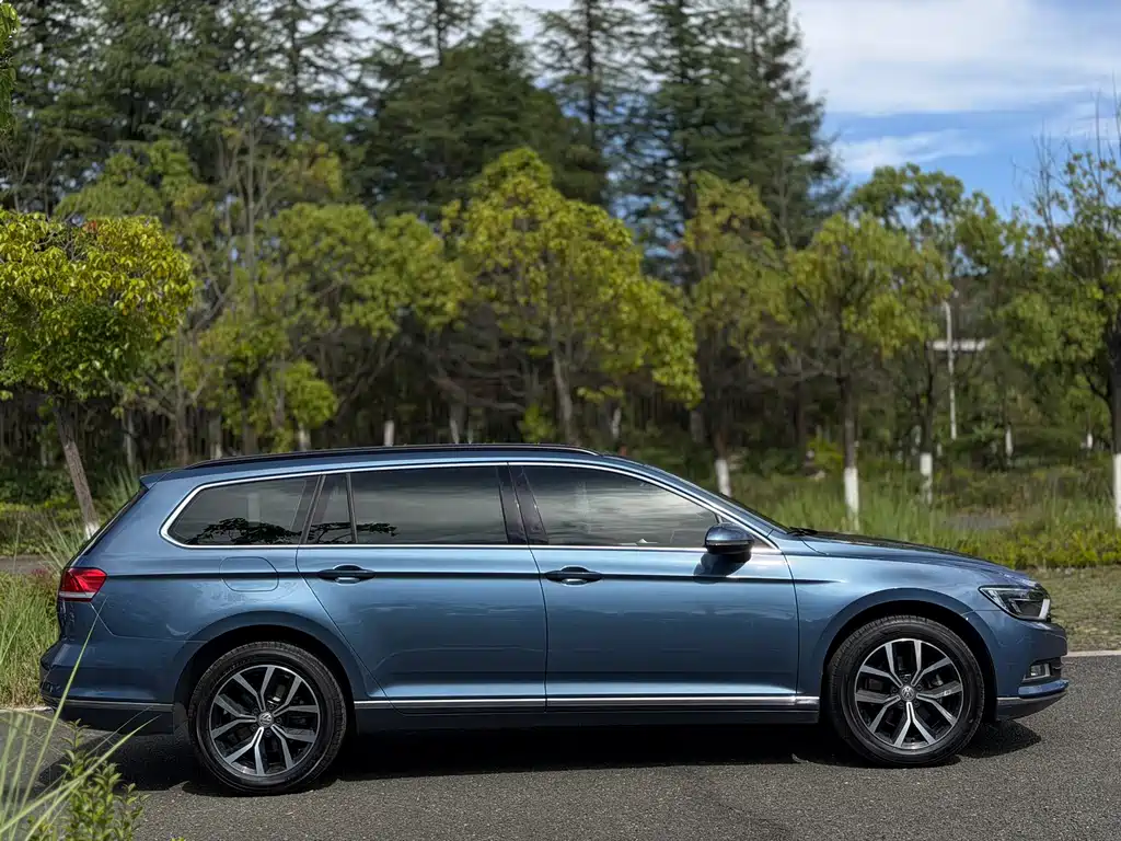 Volkswagen Viloran 2018 — фото 10