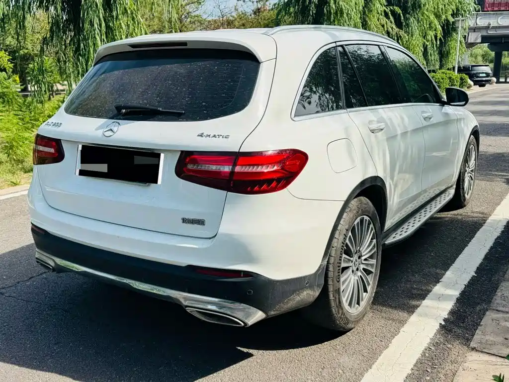 Mercedes-Benz GLC 2017 — фото 9