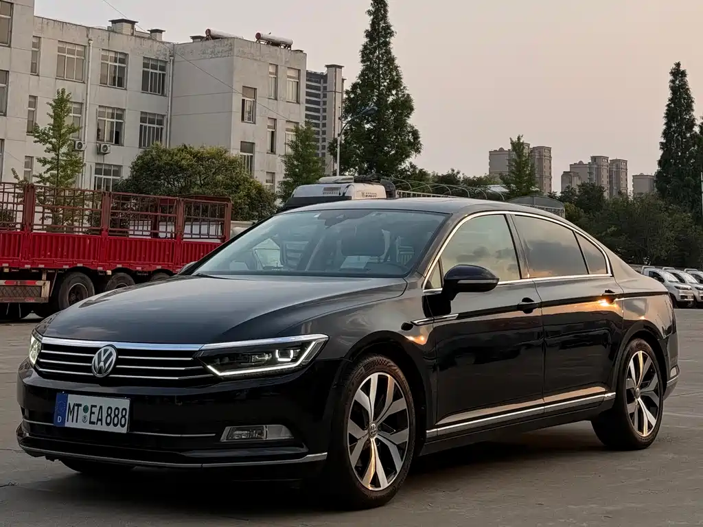 Volkswagen Magotan 2016