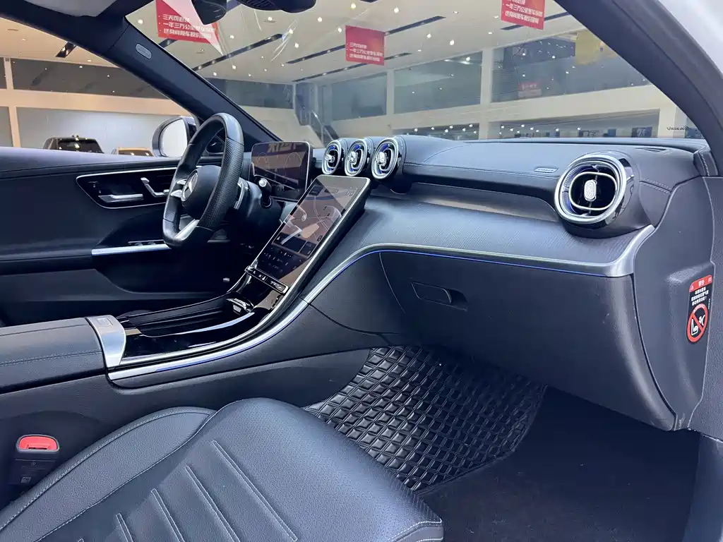 Mercedes-Benz C-Class 2022 — фото 11