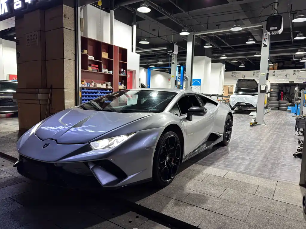 Lamborghini Huracan 2016