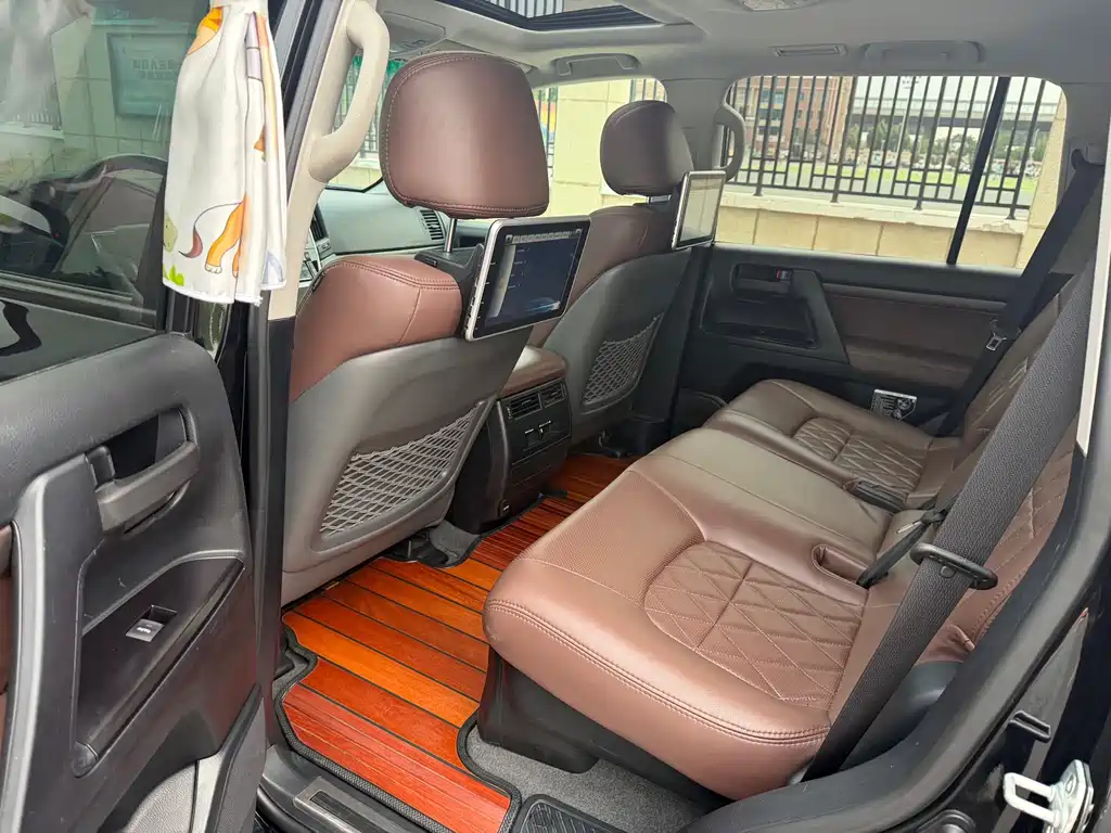 Toyota Land Cruiser 2019 — фото 4
