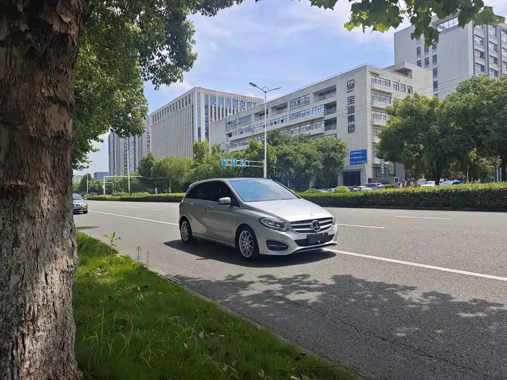 Mercedes-Benz B-Class 2015 — фото 3