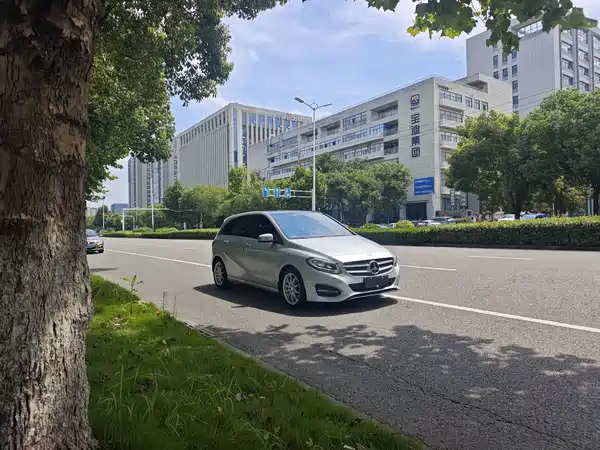 Mercedes-Benz B-Class 2015