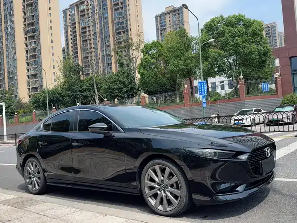 Mazda 3 Axela 2020