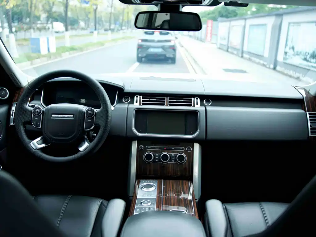 Land Rover Range Rover 2017 — фото 15