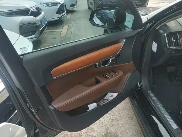 Volvo S90 2020