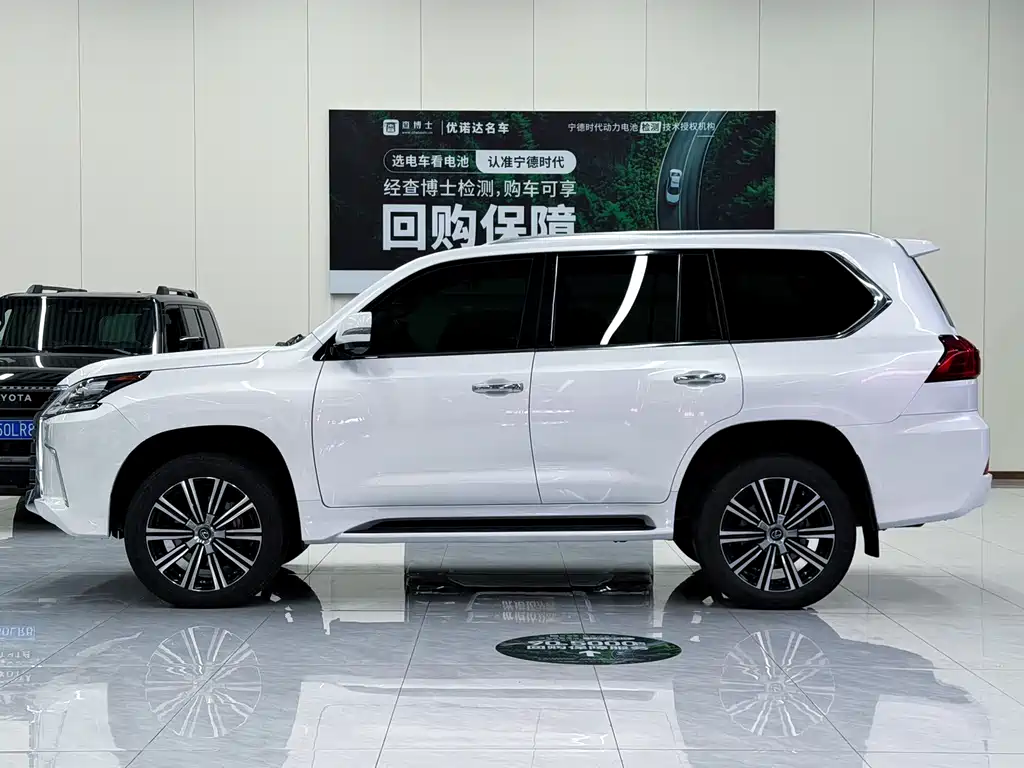 Lexus LX 2019 — фото 3