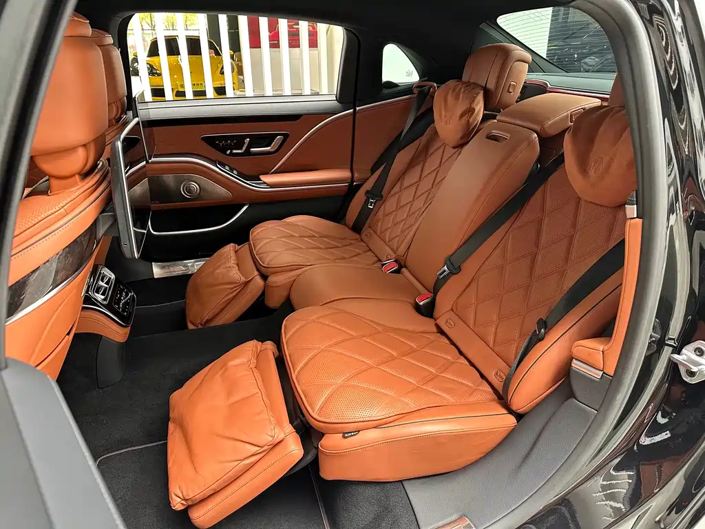 Mercedes-Benz Maybach S-Class 2022 — фото 16