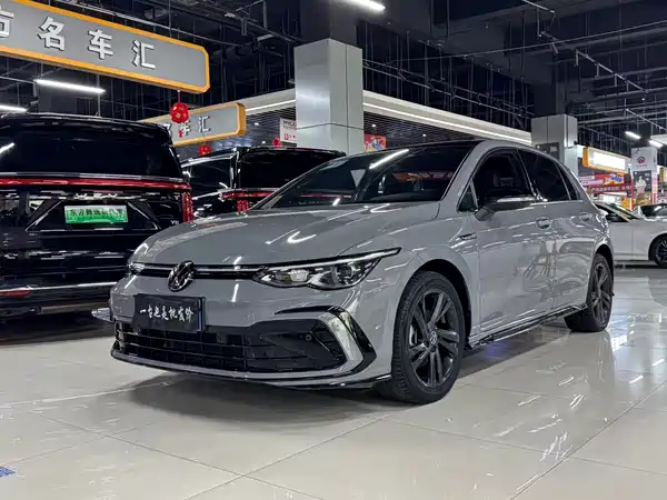 Volkswagen Golf 2023