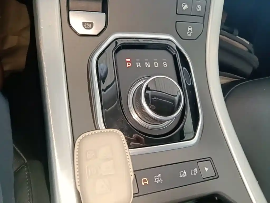 Land Rover Range Rover Evoque 2018 — фото 14