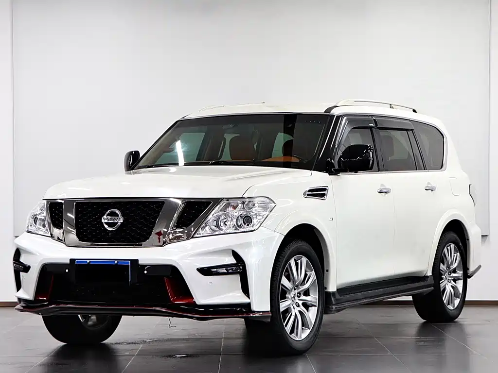 Nissan Patrol 2017 — фото 1