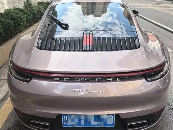 Porsche 911 2023