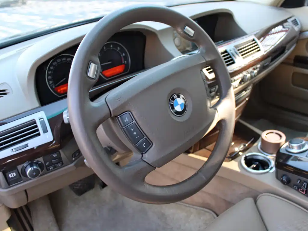 BMW 7 Series 2007 — фото 12