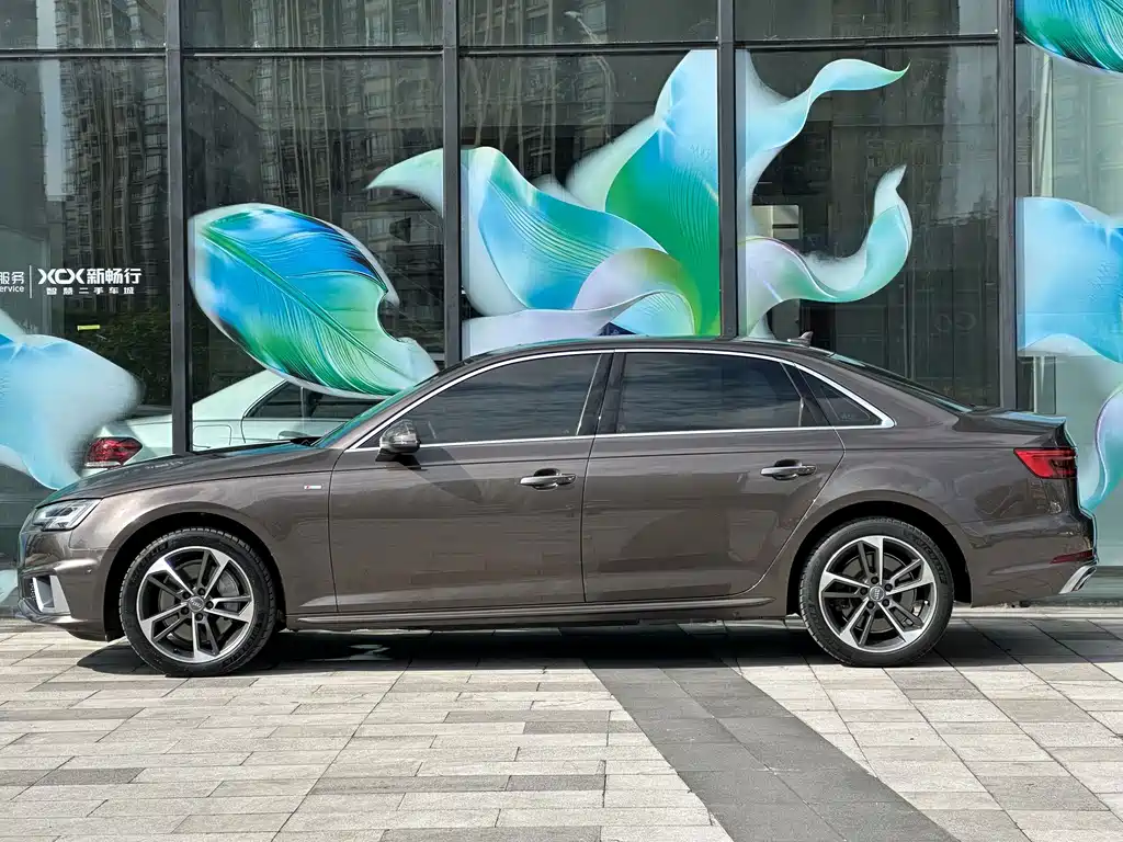 Audi A4L 2018 — фото 9