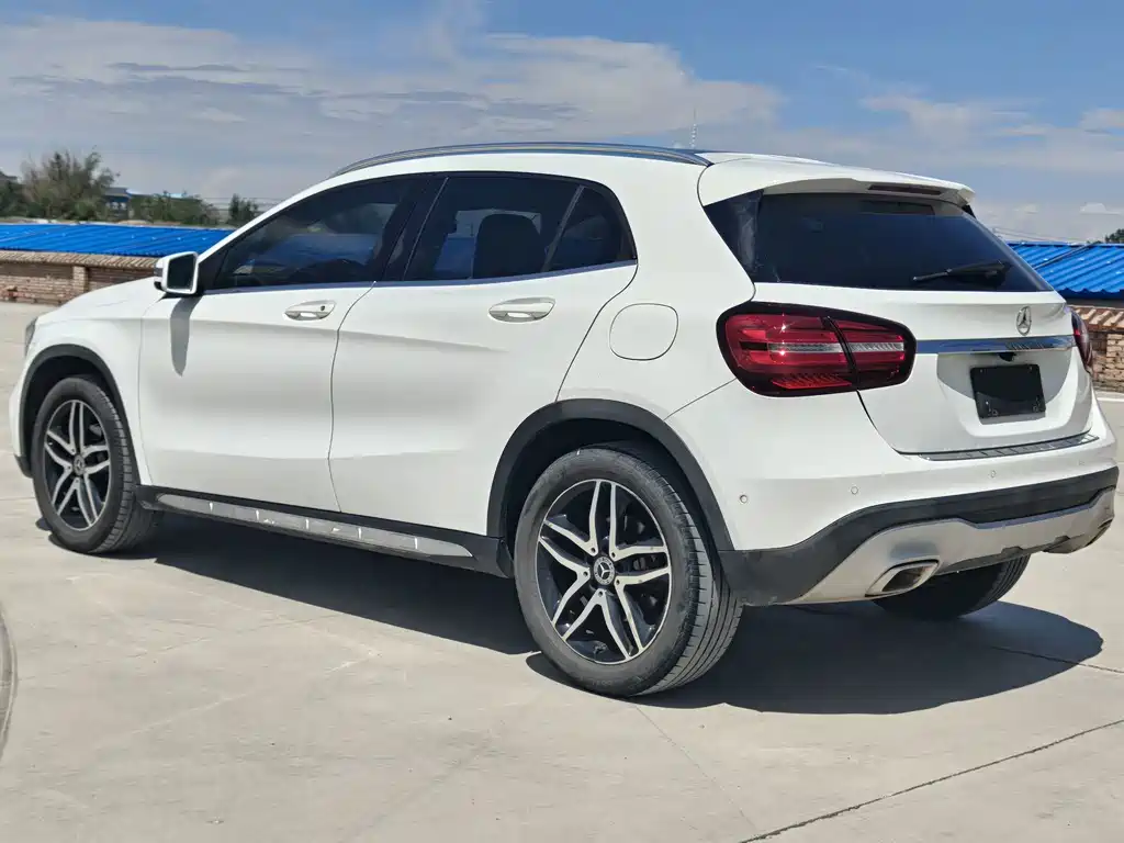 Mercedes-Benz GLA 2017 — фото 7