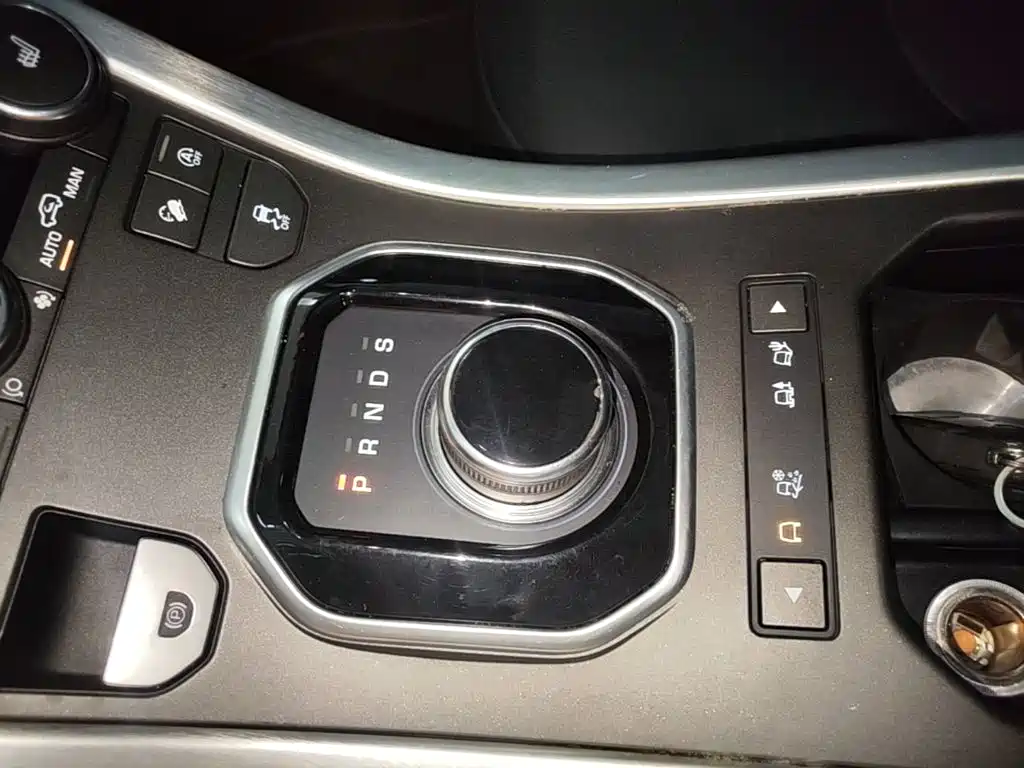 Land Rover Range Rover Evoque 2018 — фото 14