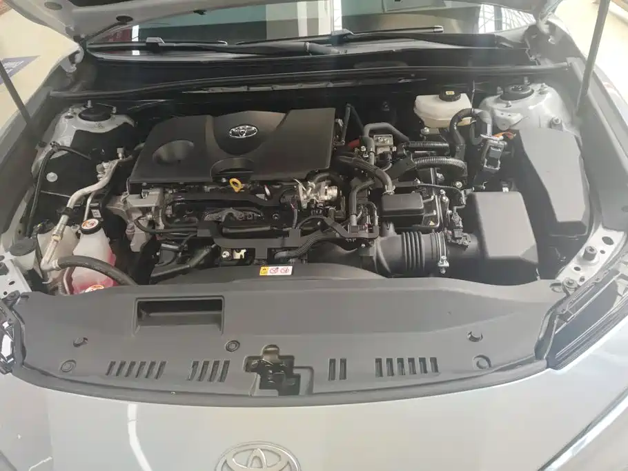 Toyota Camry 2024 — фото 10