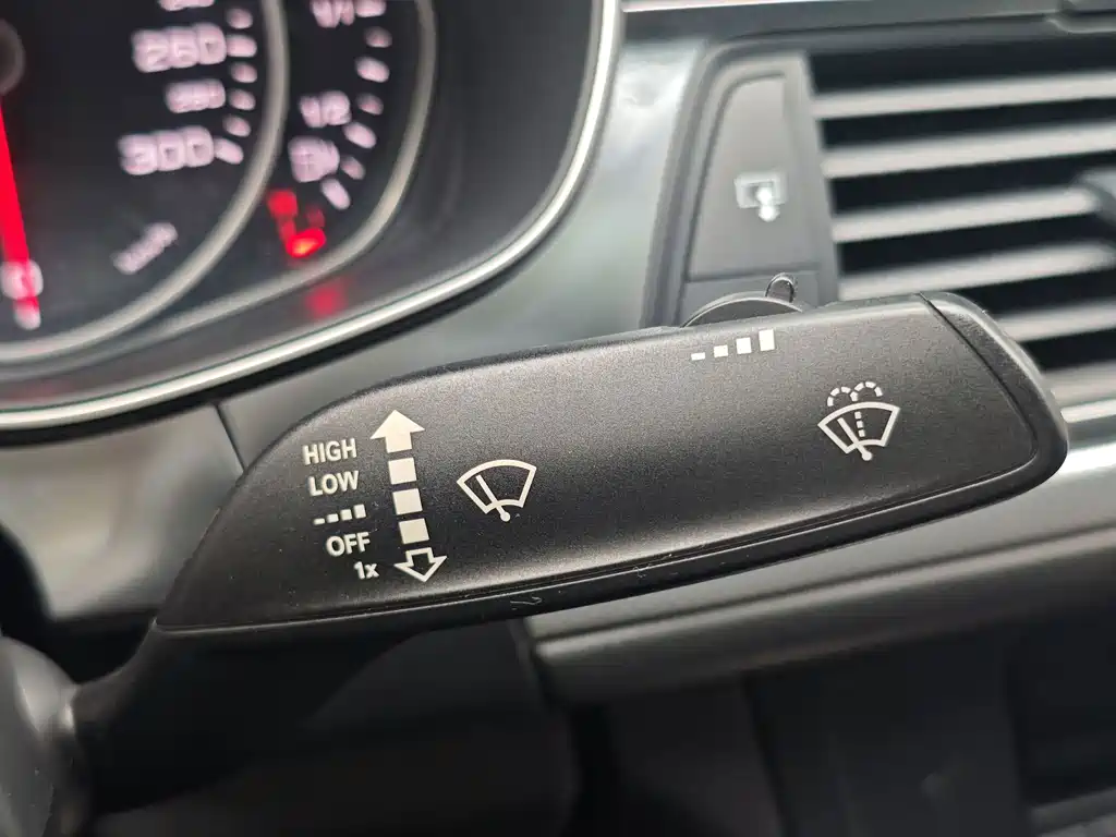 Audi A6L 2015 — фото 19
