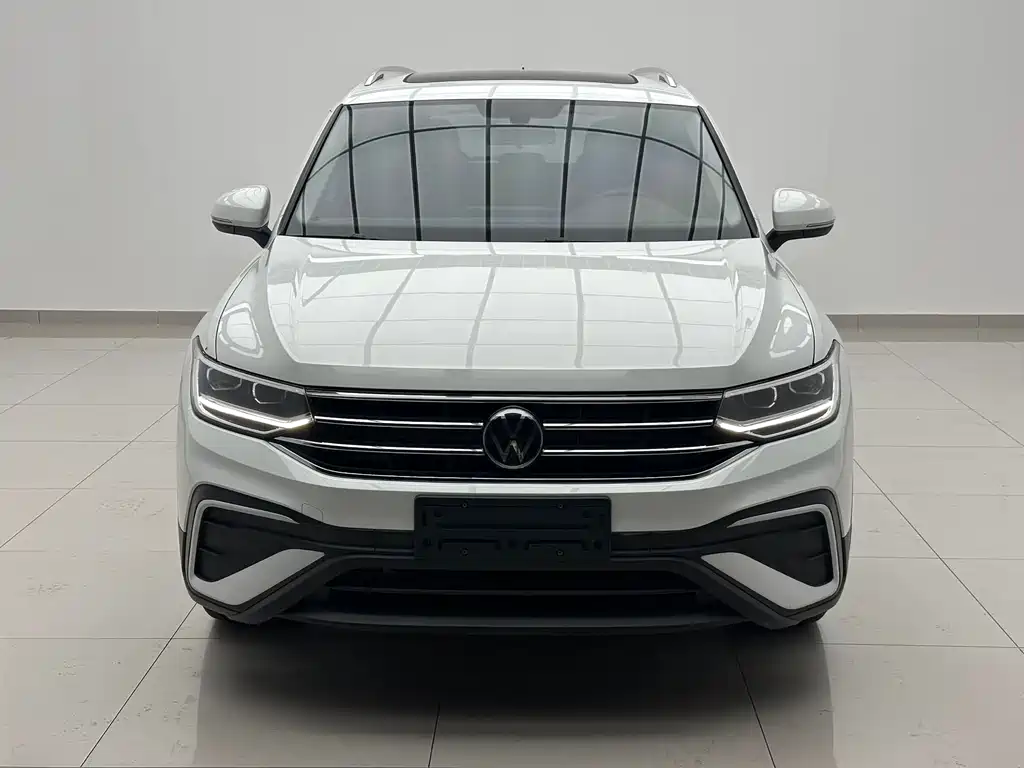 Volkswagen Tiguan L 2023