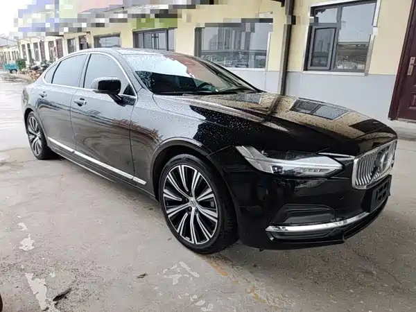Volvo S90 2023