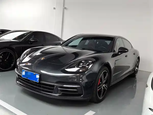 Porsche Panamera 2020