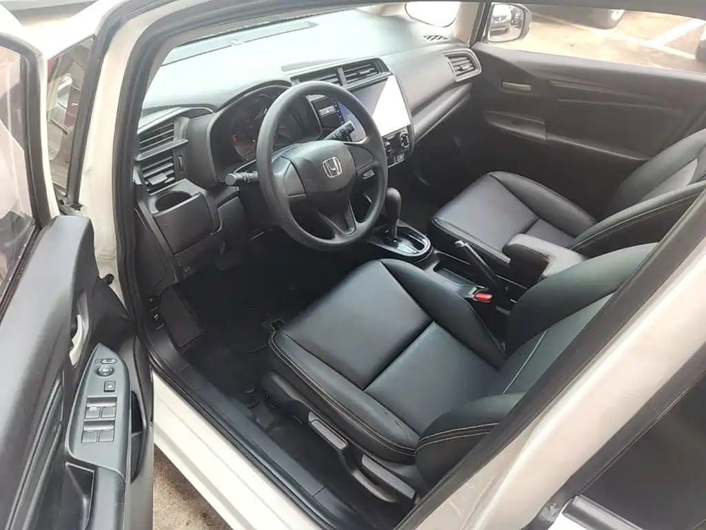 Honda Fit 2018 — фото 16