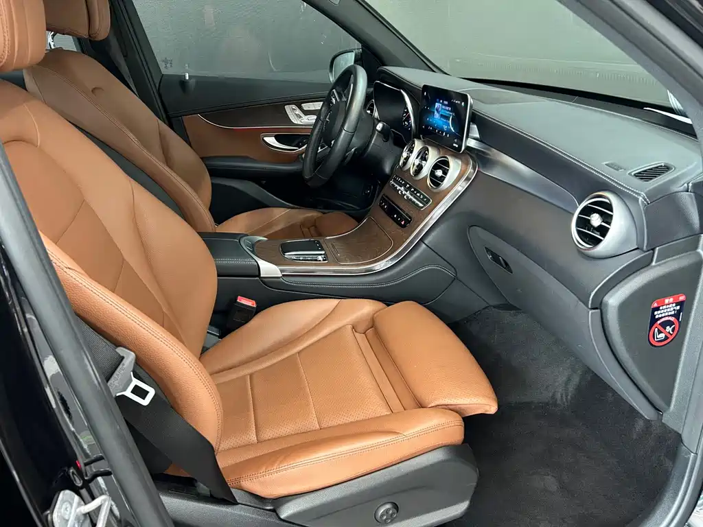 Mercedes-Benz GLC 2021
