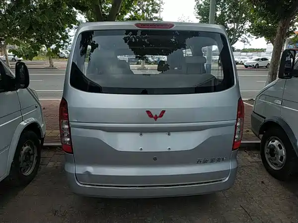 Wuling Hongguang V 2022