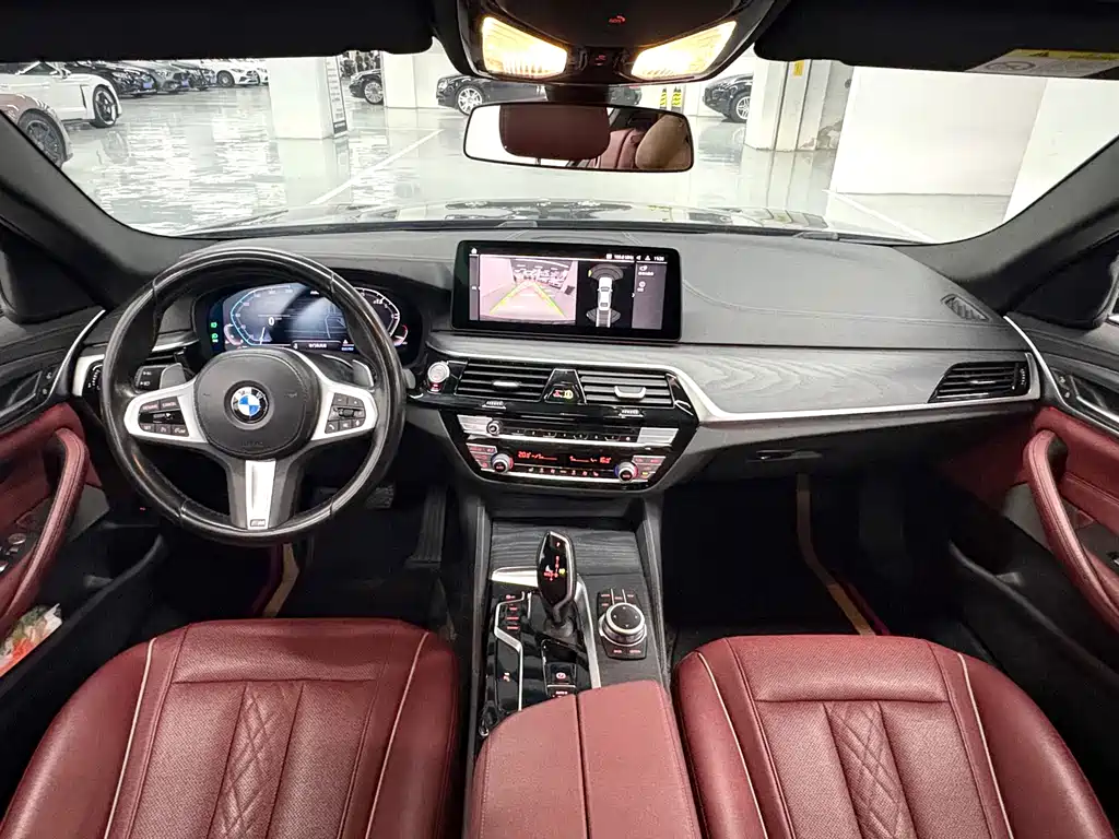 BMW 5 Series 2021