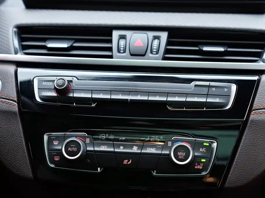 BMW X2 2022 — фото 15