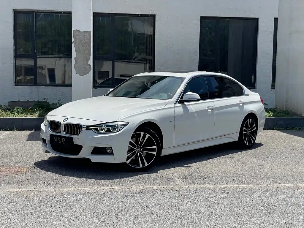 BMW 3 Series 2019 — фото 1