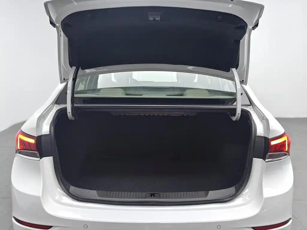 Buick Excelle GT 2020 — фото 16