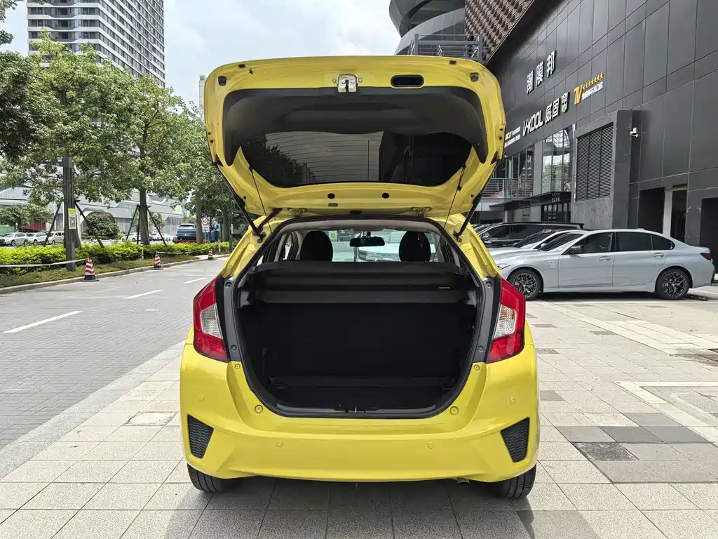 Honda Fit 2015 — фото 8
