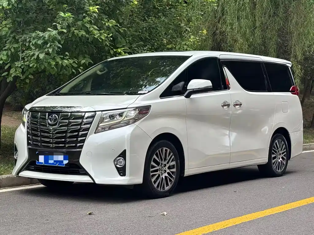 Toyota Alphard 2015 — фото 1