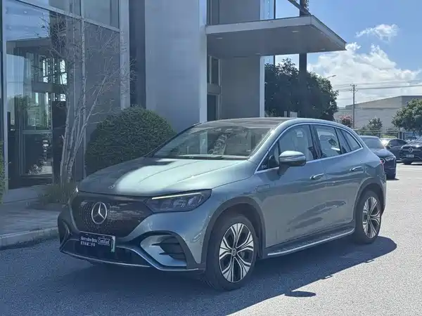 Mercedes-Benz EQE SUV 2024