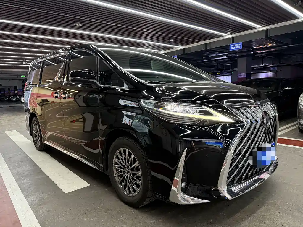 Lexus LM 2021