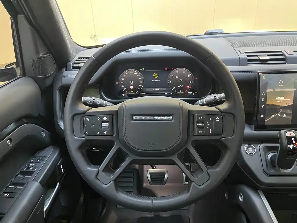 Land Rover Defender 2025 — фото 10