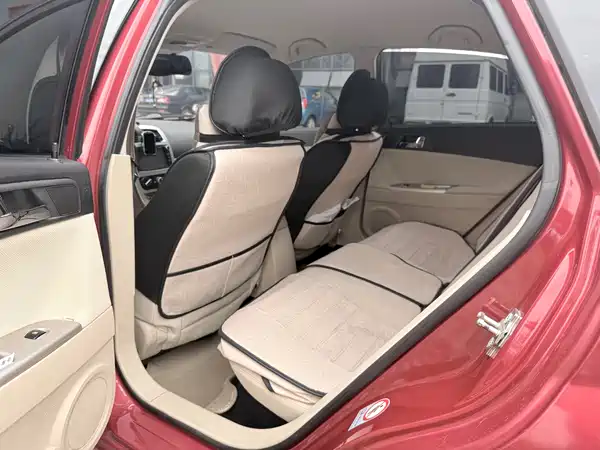Brilliance H330 2014