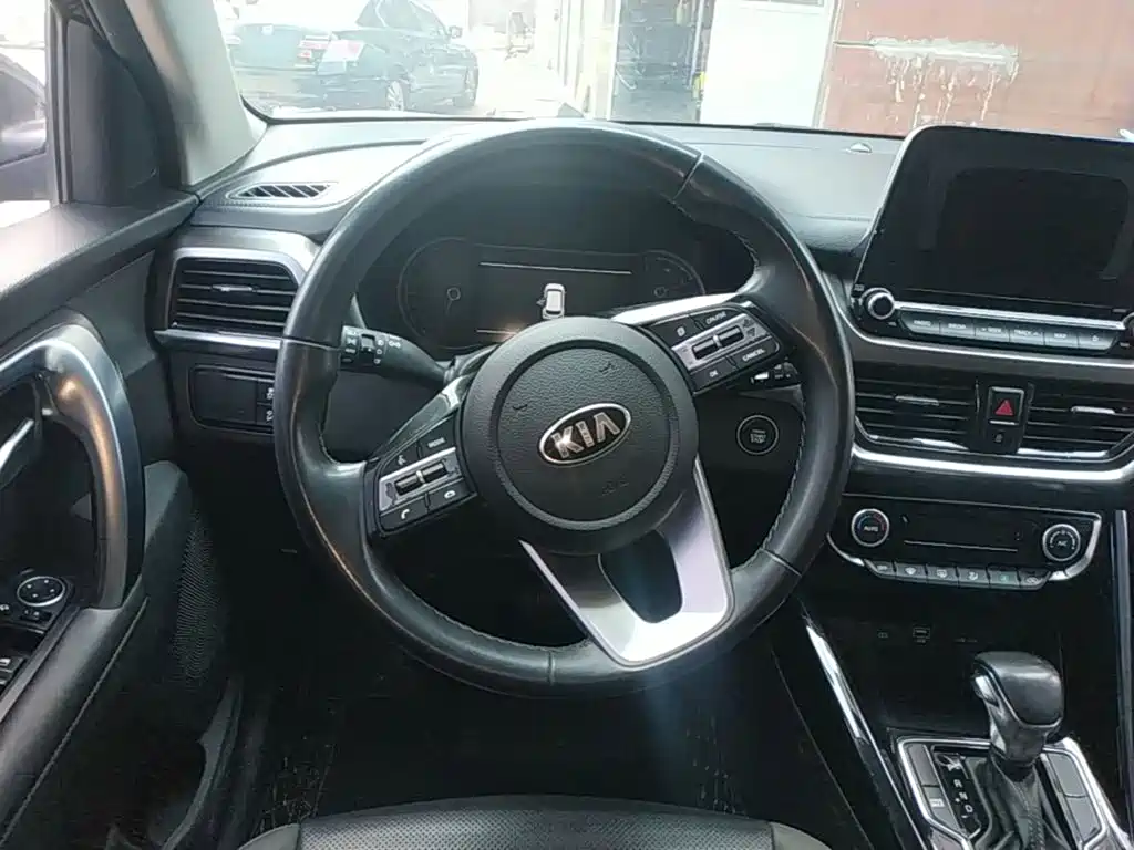 Kia Sportage 2018 — фото 11
