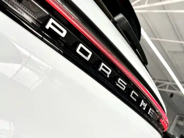 Porsche Cayenne 2011